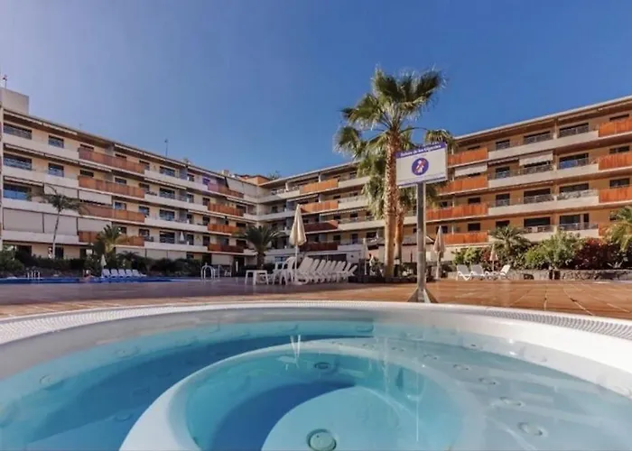 Balcon De Gigantes, * Puerto de Santiago (Tenerife)